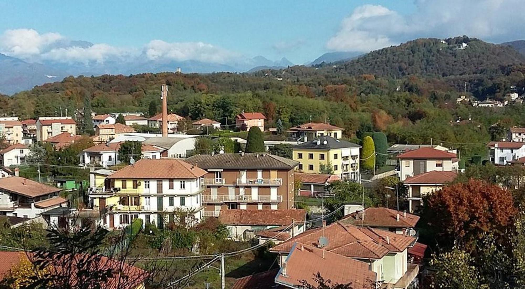 Camelia Riviera D'orta Apartment
